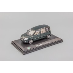 1:43 Масштабная модель Skoda Roomster (2006) Highland Green Metallic