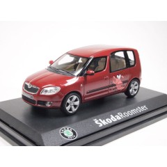 1:43 Масштабная модель Skoda Roomster (Happy Valintine day edition)