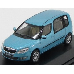 1:43 Масштабная модель Skoda Roomster 2010 Llight blue metallic