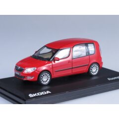 1:43 Масштабная модель Skoda Roomster 2012 Red