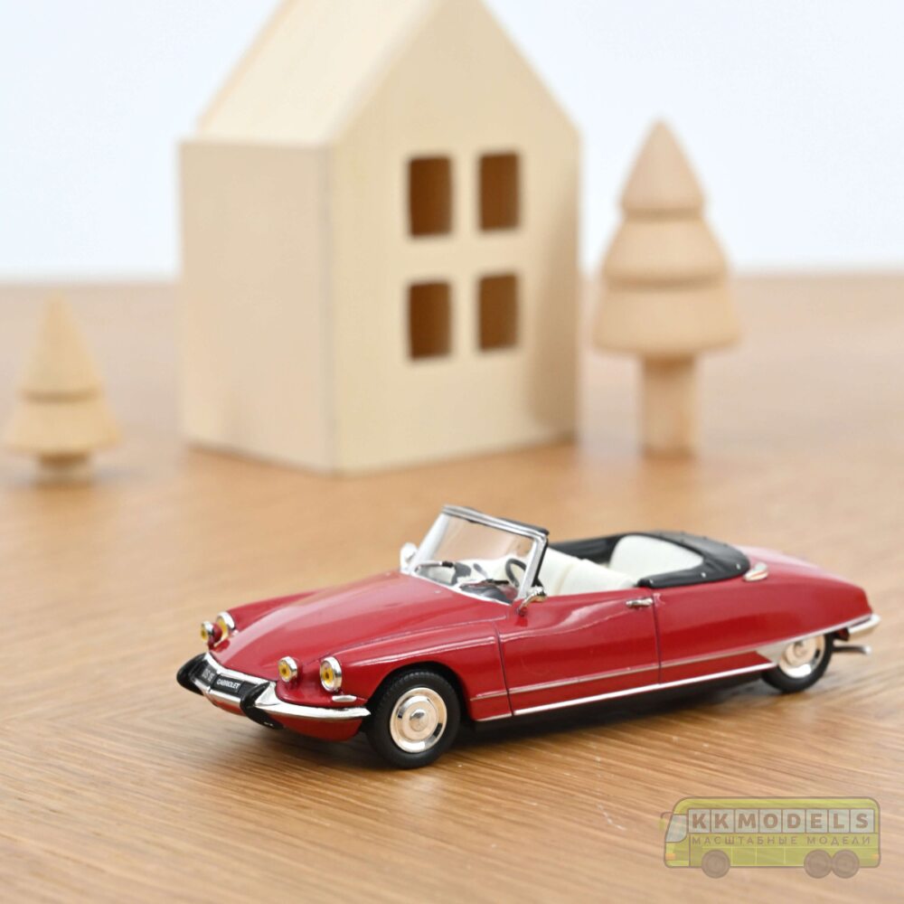 1:43 Масштабная модель CITROEN DS19 Cabriolet 1960 Carnelian Red