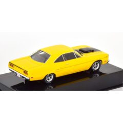 1:43 Масштабная модель PLYMOUTH Road Runner 1970 Yellow