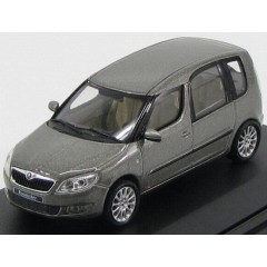 1:43 Масштабная модель Skoda Roomster II (facelift) 2013 Cappuccino Beige