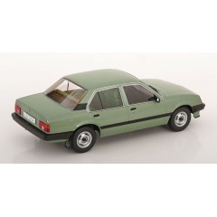 1:18 Масштабная модель OPEL Ascona C 1981 Light Green Metallic