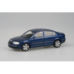 1:43 Масштабная модель Skoda Superb 2005 Blue Nightfire Metallic