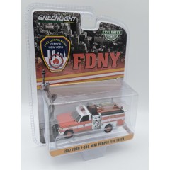 1:64 Масштабная модель FORD F-350 Mini Pumper пикап с пожарным оборудованием "Fire Department City of New York"(FDNY) 1991