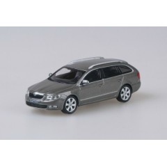 1:43 Масштабная модель Skoda Superb II Combi 2010 Cappuccino beige