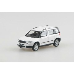 1:43 Масштабная модель Skoda Yeti (кроссовер 4х4) 2009 White Candy