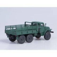 1:43 Масштабная модель 375Д бортовой (зеленый)