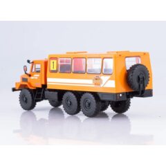 1:43 Масштабная модель Вахтовый автобус 4322