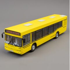 1:43 Масштабная модель Автобус Минский 103 Рестайлинговый (Санкт-Петербург), желтый