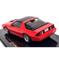 1:43 Масштабная модель CHEVROLET Camaro Iroc-Z 1986 Red