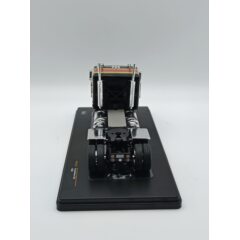1:43 Масштабная модель седельный тягач FREIGHTLINER FLA 1993 Black/Red/Orange/Yellow