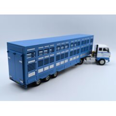 1:43 Масштабная модель VOLVO F89 Truck Commerce D'ovins Du Larzac Millau - Livestock Transporter - Trasporto Animali (1978), light blue / white