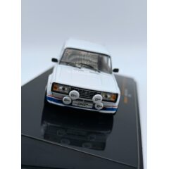 1:43 Масштабная модель Волжский 2105 VFTS (1983), white red blue