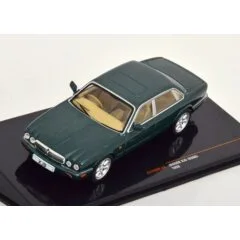 1:43 Масштабная модель JAGUAR XJ8 (X 308) (1998), Metallic Dark Green