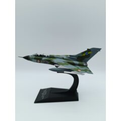 1:100 Масштабная модель Panavia "Tornado" IDS 156° Gruppo Volo "Le Linci" Aeronautica Militare Italiana 1990