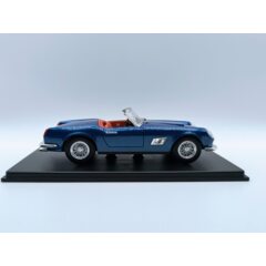 1:24 Масштабная модель FERRARI 250 California 1957 Blue