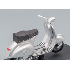 1:18 Масштабная модель PIAGGIO Vespa 150 Gs (1955), silver