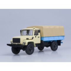 1:43 Масштабная модель 33081 4х4 (двиг. Д-254.7 Diesel Turbo) с тентом, (бежевый)