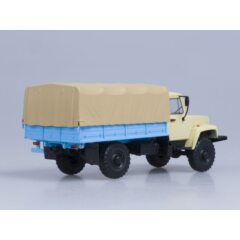 1:43 Масштабная модель 33081 4х4 (двиг. Д-254.7 Diesel Turbo) с тентом, (бежевый)