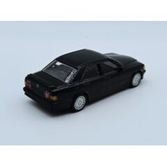 1:43 Масштабная модель MERCEDES-BENZ 190E 2.3-16V (W201) 1984 Black Metallic