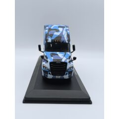 1:43 Масштабная модель седельный тягач FREIGHTLINER Cascadia 2018 Blue/White/Black