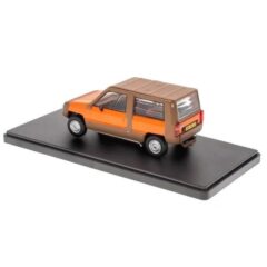 1:43 Масштабная модель RENAULT Rodeo 5 1982 Orange/Brown