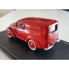 1:43 Масштабная модель RENAULT Juvaquatre Van "Sapeurs-Pompiers De Paris" (пожарный) 1953