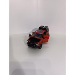 1:32 Масштабная модель RAM Mammoth