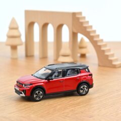 1:43 Масштабная модель CITROEN C3 Aircross (кроссовер) 2025 Elixir Red/Black