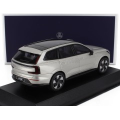 1:43 Масштабная модель VOLVO EX90 4х4 (кроссовер) 2024 Silver Dawn Metallic