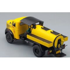 1:43 Масштабная модель BERLIET GLM 10 R Malaxeur из серии Camions D'autrefois