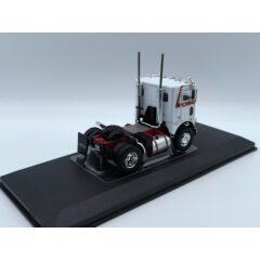 1:43 Масштабная модель седельный тягач FREIGHTLINER COE 1976 White/Red