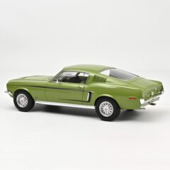 1:12 Масштабная модель FORD Mustang GT Fastback 1968 Lime Gold Metallic