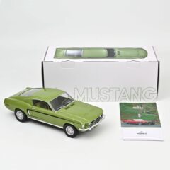 1:12 Масштабная модель FORD Mustang GT Fastback 1968 Lime Gold Metallic