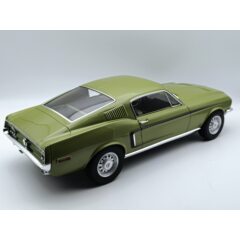 1:12 Масштабная модель FORD Mustang GT Fastback 1968 Lime Gold Metallic