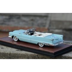 1:43 Масштабная модель CHRYSLER Imperial Crown Convertible (открытый) 1959 Normandy Blue