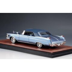 1:43 Масштабная модель CHRYSLER Imperial Crown Convertible (закрытый) 1962 Sapphire Blue Metallic