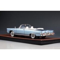 1:43 Масштабная модель CHRYSLER Imperial Crown Convertible (открытый) 1964 Nassau Blue Metallic
