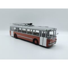 1:43 Масштабная модель Троллейбус ЗиУ-5 звезда