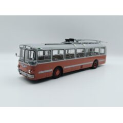 1:43 Масштабная модель Троллейбус ЗиУ-5 звезда