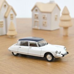 1:43 Масштабная модель CITROEN DS21 Pallas 1967 Carrara White