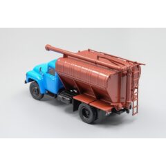 1:43 Kultowe Ciezarowki PRL-u №8 - ZSK-10 (130)