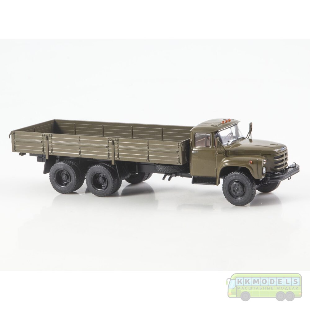 1:43 Масштабная модель ЗИЛ-133ГЯ бортовой