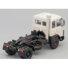 1:43 Масштабная модель МАЗ 5432 седельный тягач (1981-1985), серый