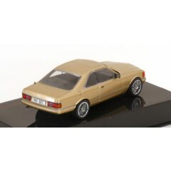 1:43 Масштабная модель MERCEDES-BENZ 560 SEC (C126) Coupe 1981 Beige Metallic