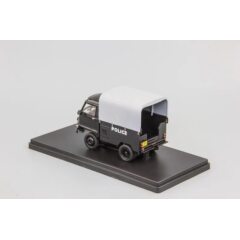 1:43 Масштабная модель RENAULT SINPAR MC 2 E 4x4 Court "Police" (полиция Франции) 1968 Black