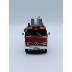 1:43 Масштабная модель MERCEDES-BENZ LP 319 18M Metz