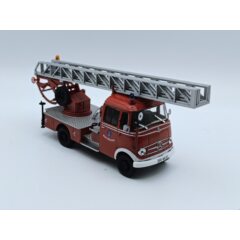 1:43 Масштабная модель MERCEDES-BENZ LP 319 18M Metz